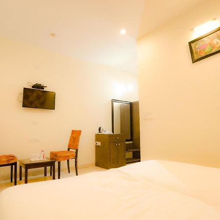 Royal Ocean Resort ชัยปุระ ภายนอก รูปภาพ