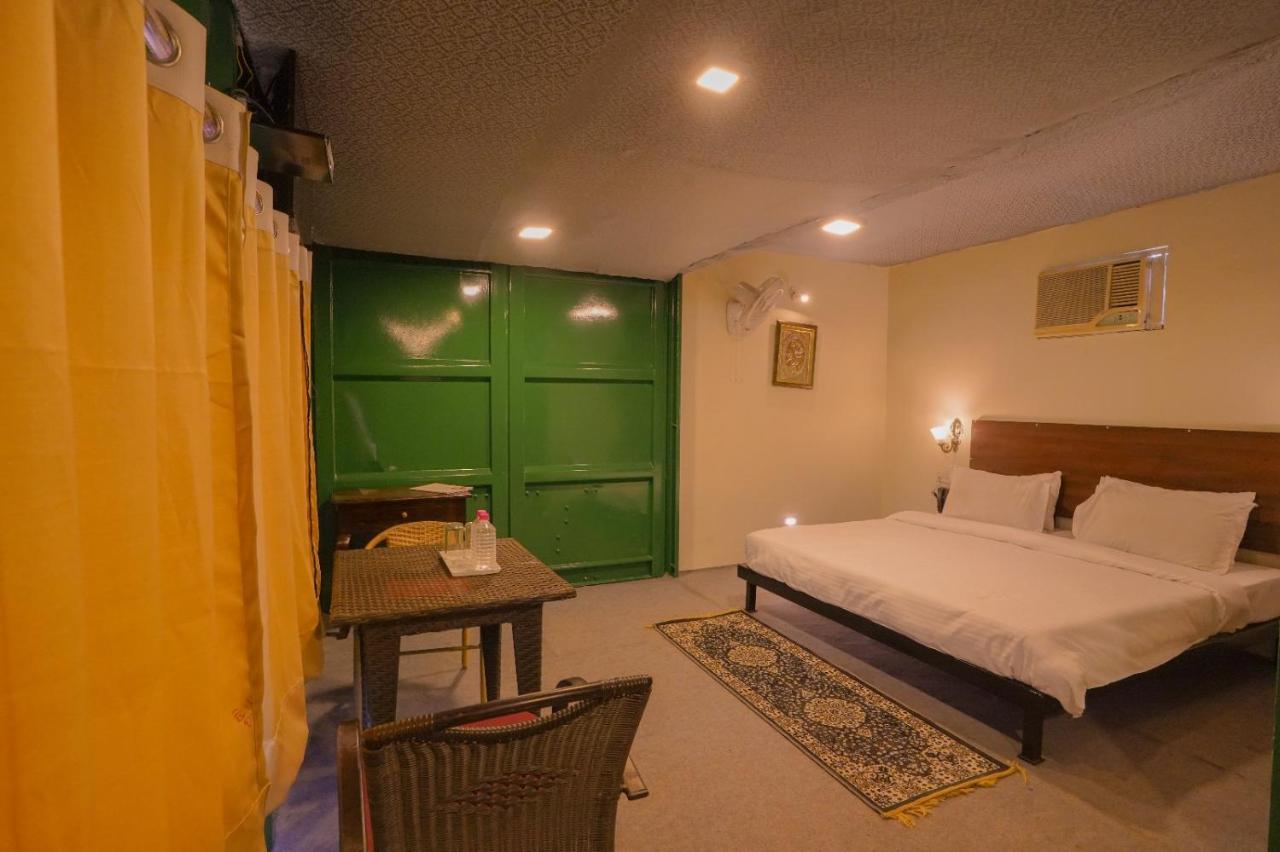Royal Ocean Resort ชัยปุระ ภายนอก รูปภาพ